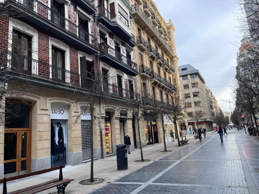 Apartamento Mentura Centro De San Sebastian Parking Free Exterior photo